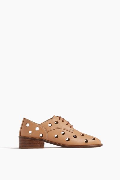 Acker Flat in Camel