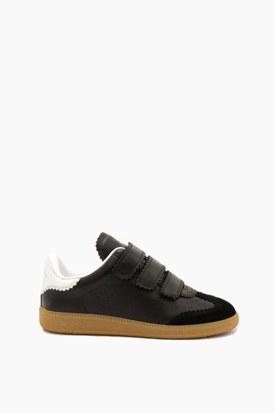 Beth Sneaker in Black