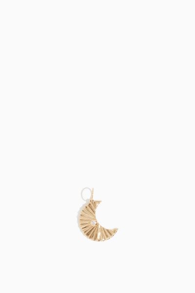 Fluted Moon Pendant in 14k Yellow Gold